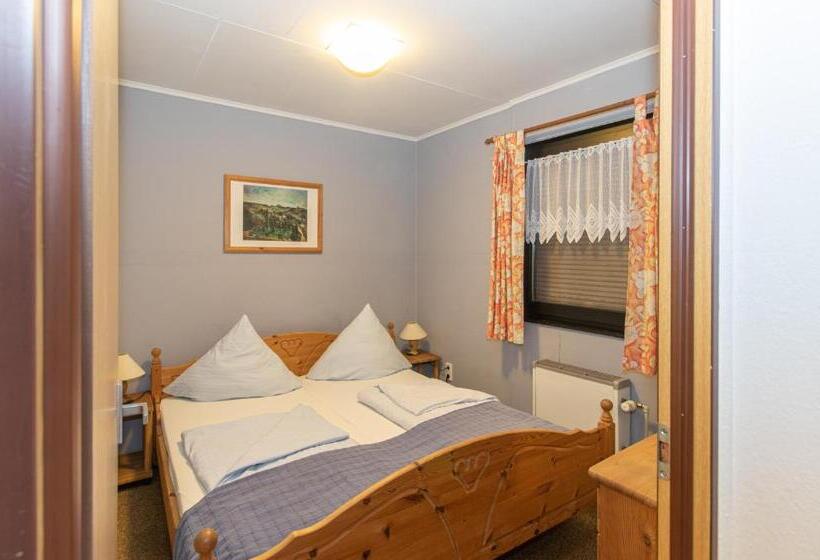 بنجلو قياسى, Spreewaldhotel Garni Raddusch