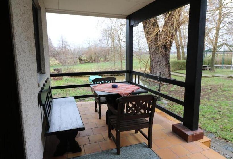 بنجلو قياسى, Spreewaldhotel Garni Raddusch