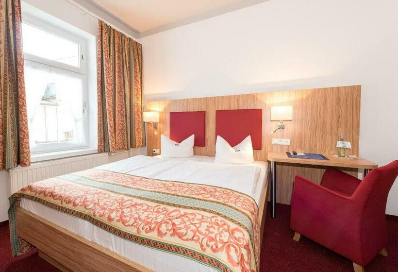 اتاق استاندارد با بالکن, Strandhotel Zur Promenade