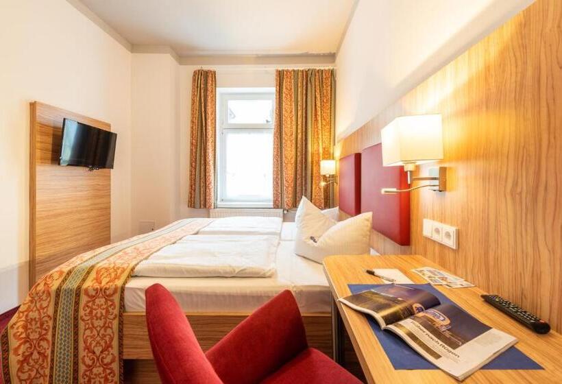 1 Bedroom Apartment Lake View, Strandhotel Zur Promenade