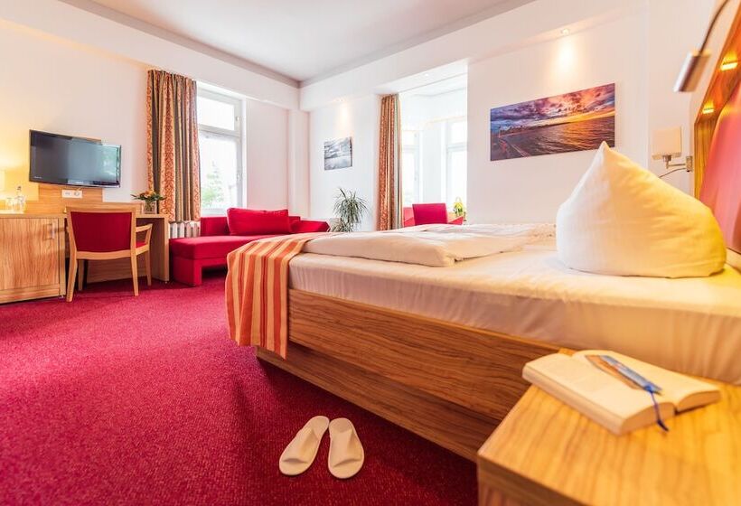 غرفة كومفورت مطلة علي البحر, Strandhotel Zur Promenade