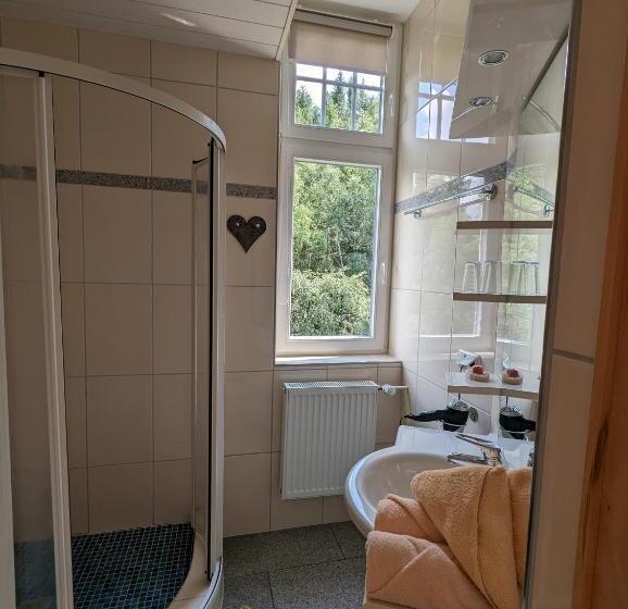 Standard Triple Room, Waldgasthaus & Berghotel Steinerne Renne