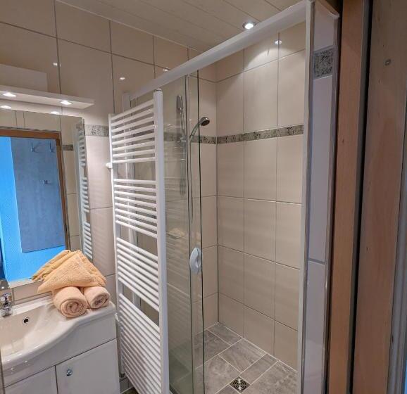 Standard Triple Room, Waldgasthaus & Berghotel Steinerne Renne