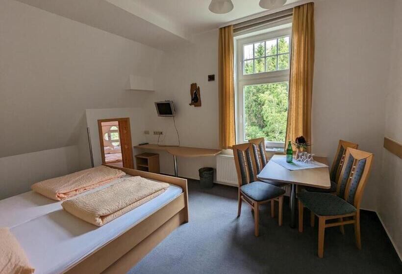 Standard Triple Room, Waldgasthaus & Berghotel Steinerne Renne