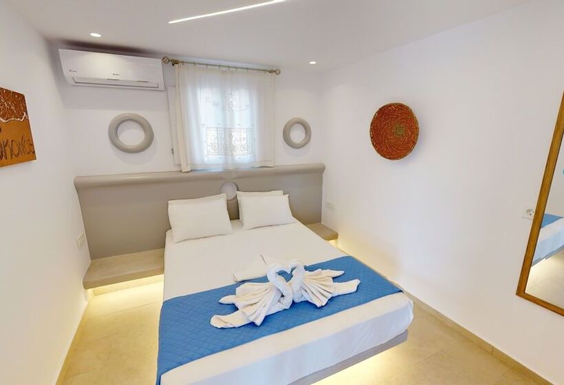 Estudio Estándar, Alexandros Mykonos