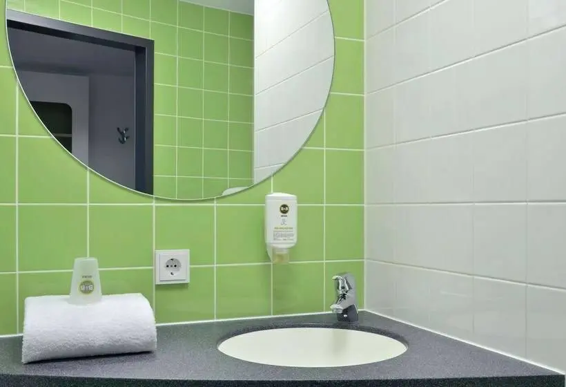 Standard Kolmen Hengen Huone, B&b Hotel Dortmund Messe
