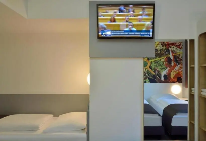 Standard Kolmen Hengen Huone, B&b Hotel Dortmund Messe