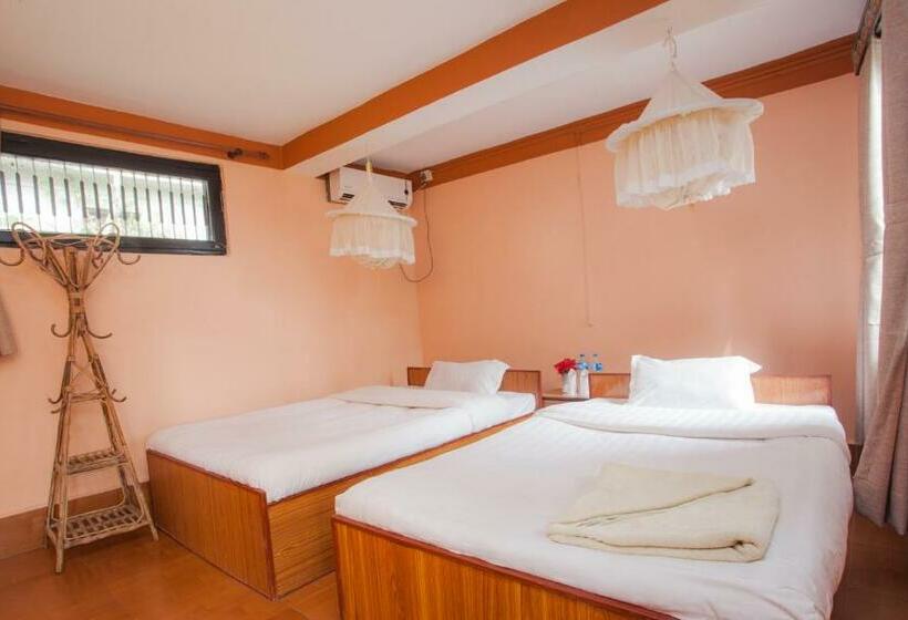 اتاق استاندارد, Chitwan Tiger Camp