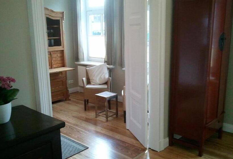 Апартаменты Superior 1 Спальня, Hugos Haus & Berthas Haus