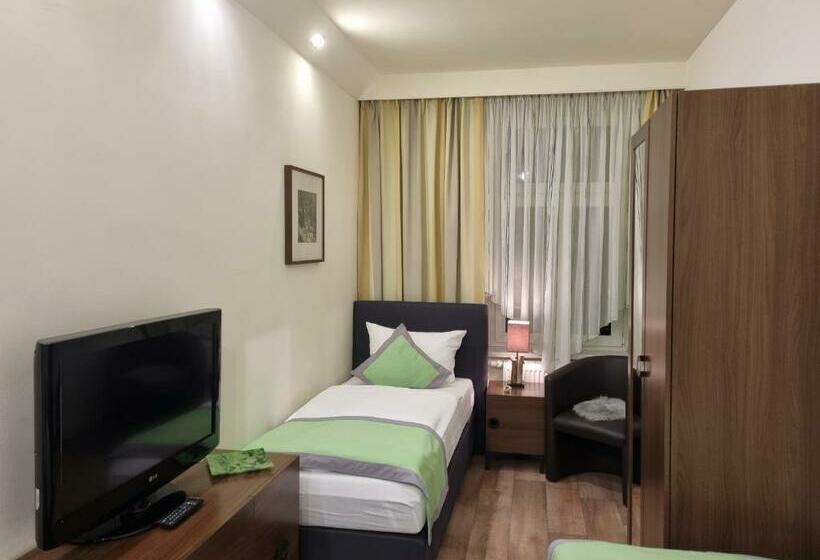 Апартаменты 3 Спальни, Auenwald Hotel Und Apartmenthaus