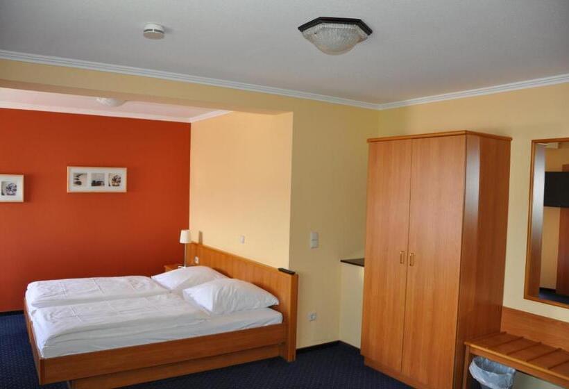 Полулюкс, Café Ernst