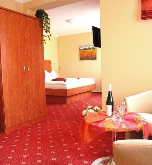 Полулюкс, Café Ernst