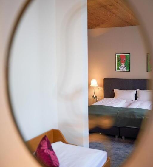 חדר סטנדרט לשלושה, Landgasthof Hirsch