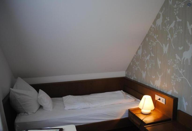 Номер Стандарт, Landgasthof Zum Hirschen