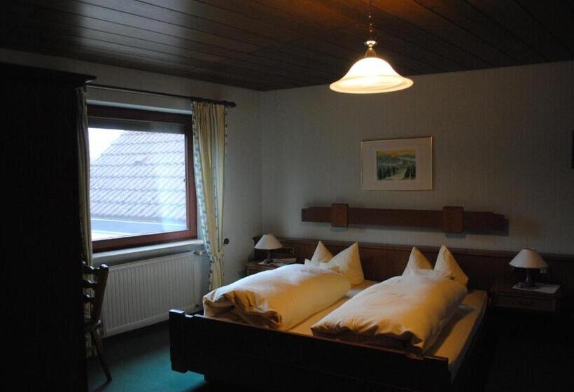 Номер Стандарт, Landgasthof Zum Hirschen