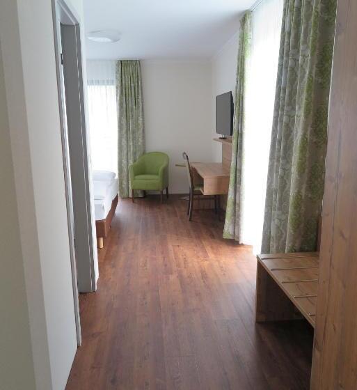 Quarto Superior, Landgasthof Zum Hirschen