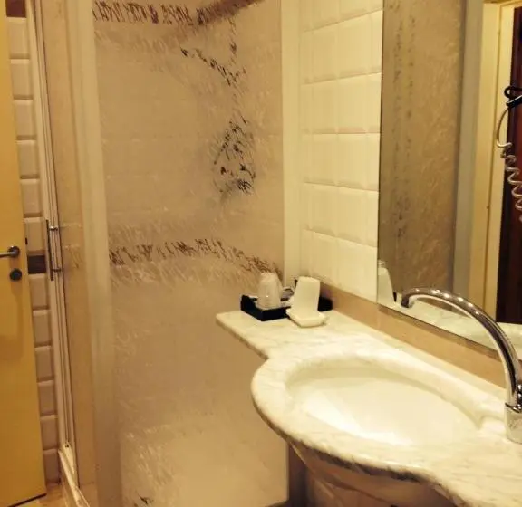 Comfort Kolmen Hengen Huone, Miramare