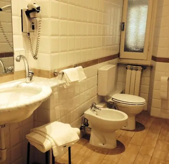 Comfort Kolmen Hengen Huone, Miramare
