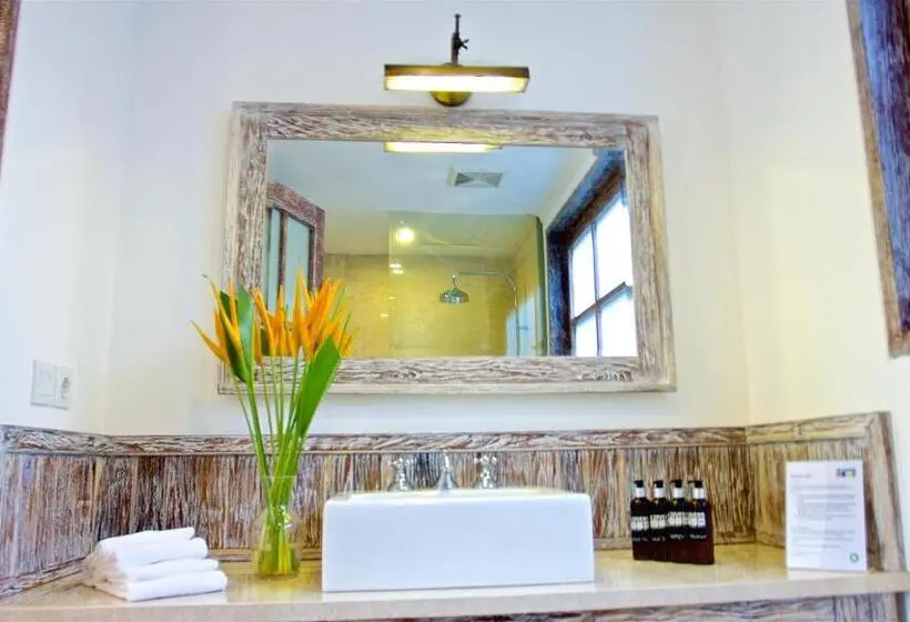 اتاق لوکس, Ok Divers Resort & Spa