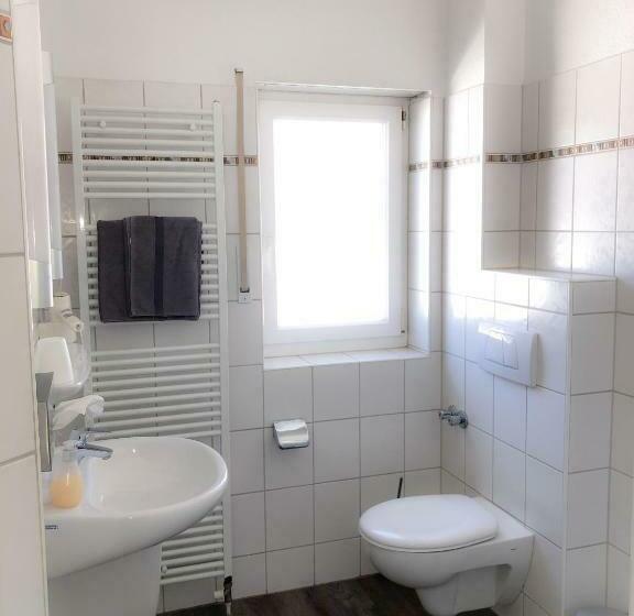 标准单人间, Pfennigskrug