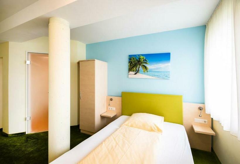 Номер Стандарт Индивидуальный, Sternplatz