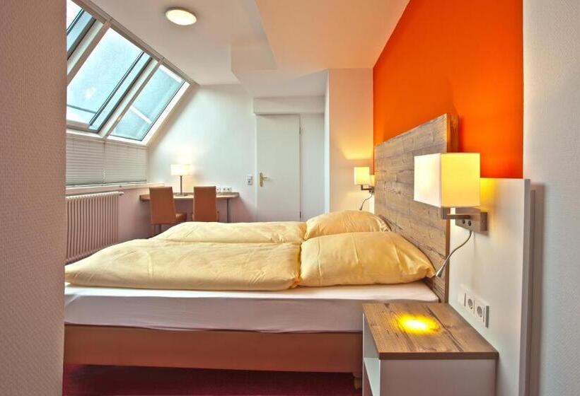 Номер Deluxe, Sternplatz