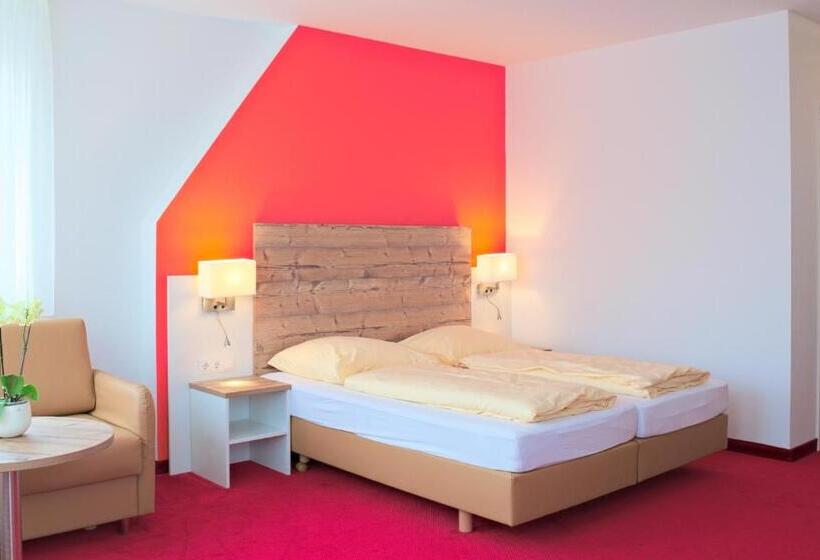 Номер Deluxe, Sternplatz