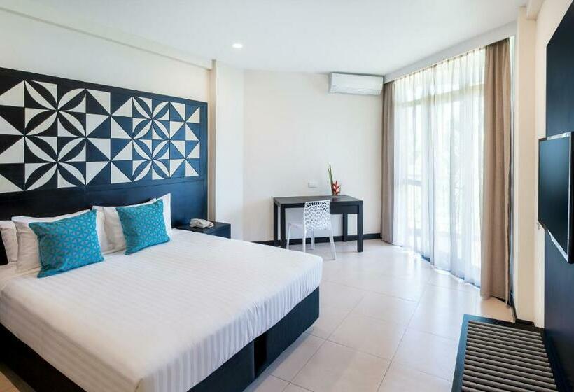 اتاق سوپریور با تخت بزرگ, Tanoa International Dateline