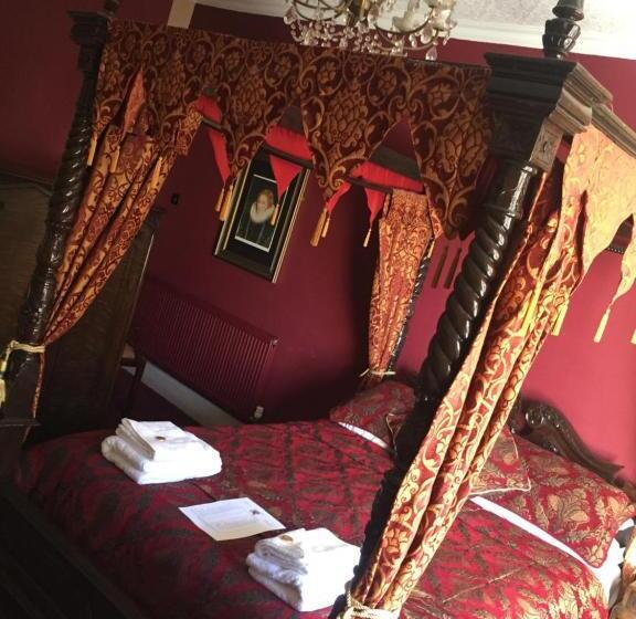 Номер Deluxe, The Red Lion