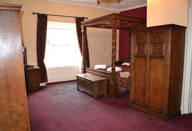 חדר דלוקס, The Red Lion