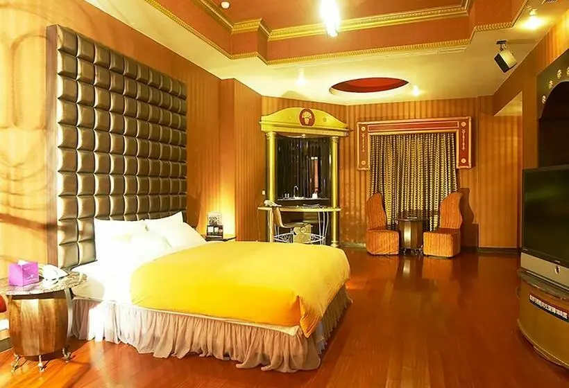 سوییت سوپریور, Royal Group Motel Nan Tse Branch