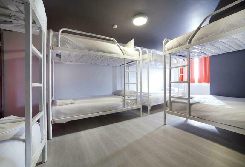 מיטה בחדר משותף, Sleeperdorm   Hostel
