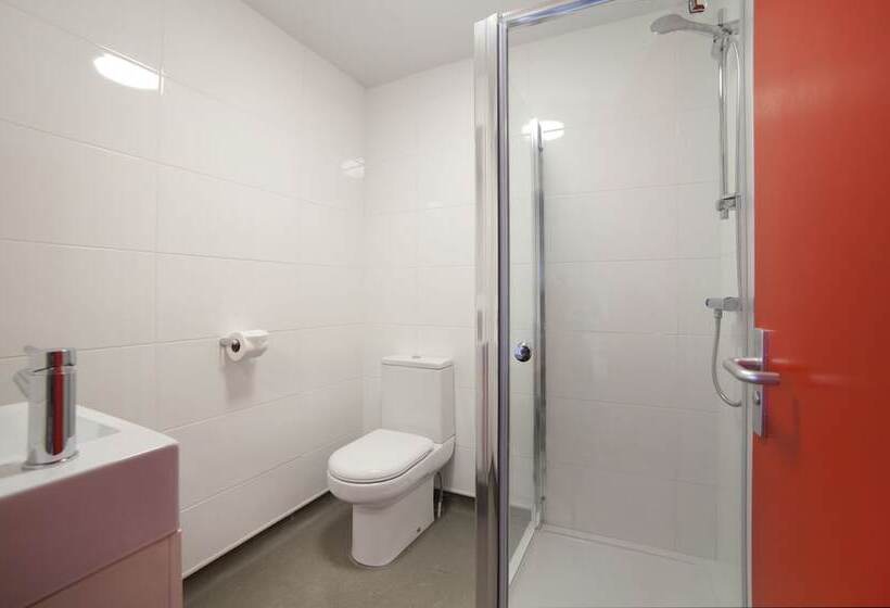 מיטה בחדר משותף, Sleeperdorm   Hostel