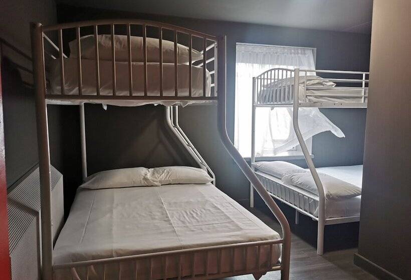 Кровать в Общей Комнате, Sleeperdorm Hostel