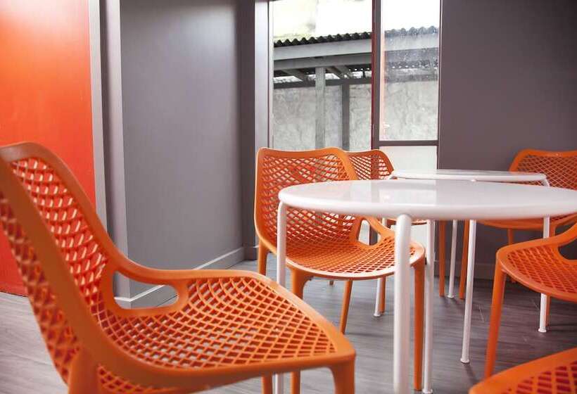 חדר סטנדרט, Sleeperdorm   Hostel