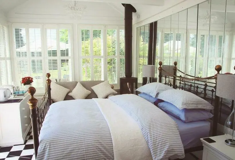 Standard-huone Puutarhanäkymä, Croft House Guest Suite Painswick
