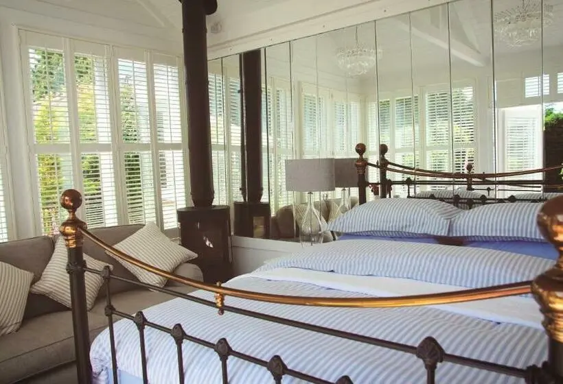 Standard-huone Puutarhanäkymä, Croft House Guest Suite Painswick