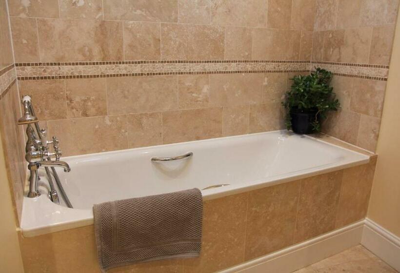 デラックスルーム, Croft House Guest Suite Painswick