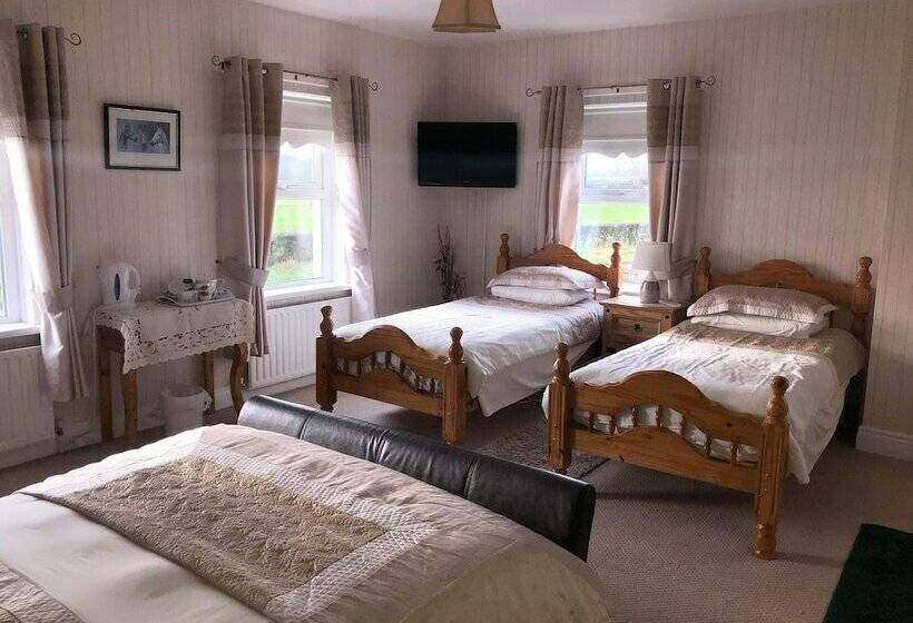 اتاق خانوادگی, Lisnagalt Lodge