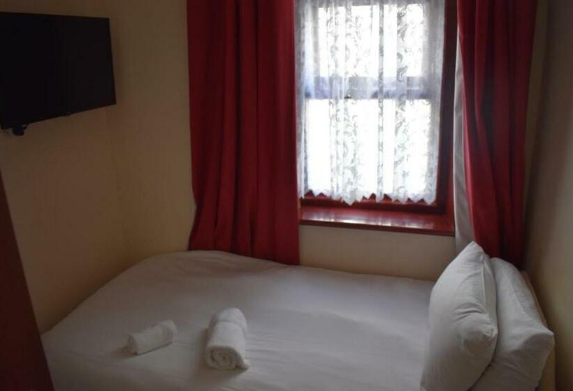 스탠다드 룸, Lyndhurst