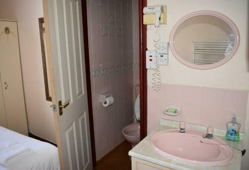 스탠다드 룸, Lyndhurst