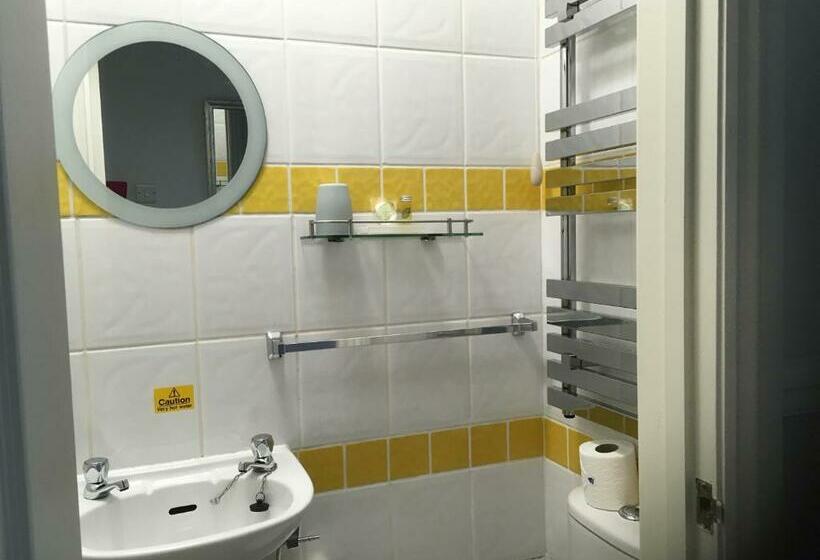 חדר אקונומי יחיד, Southern Comfort Guest House