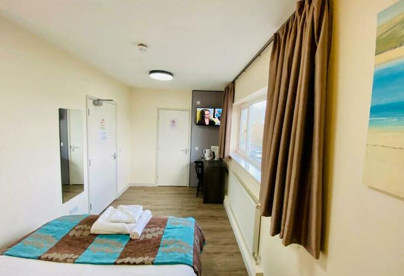 غرفة قياسية, Almond Tree