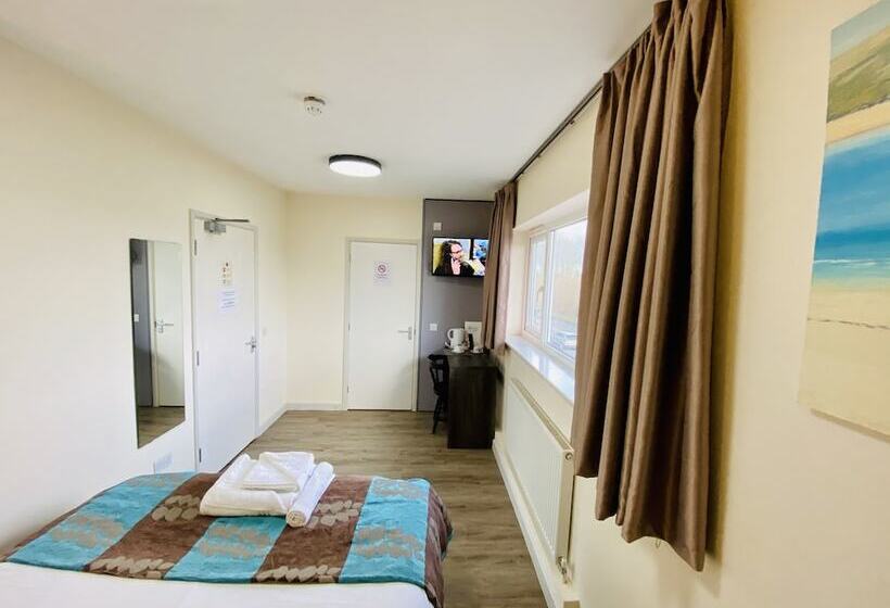 غرفة قياسية, Almond Tree