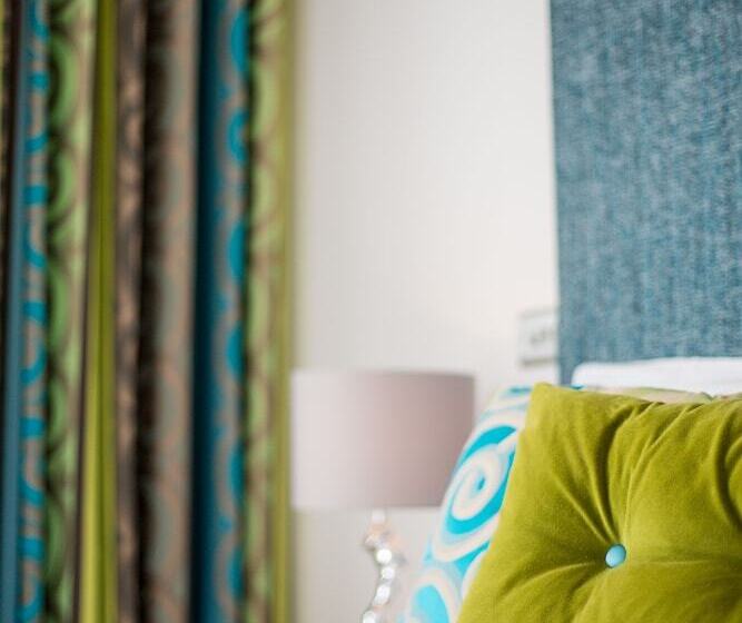 디럭스 룸, Restaurant James Sommerin