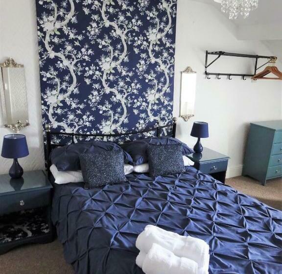 Номер Стандарт Вид на Море, Shipping Lanes