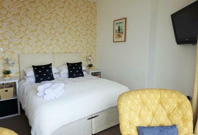 Номер Стандарт Вид на Море, Shipping Lanes