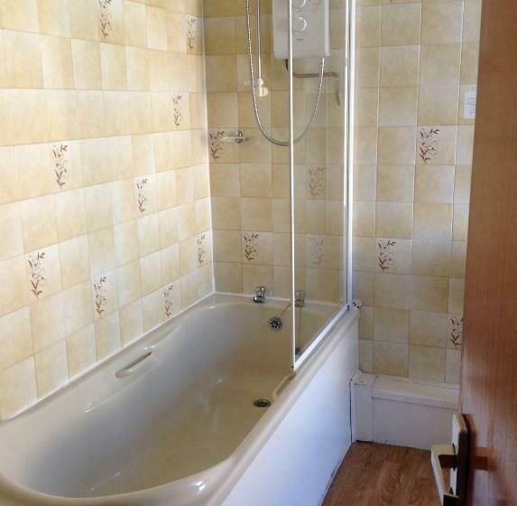 חדר סטנדרט, The Black Swan