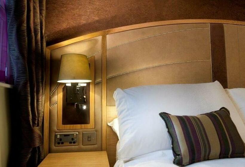 חדר סטנדרט, The Golden Lion Wetherspoon