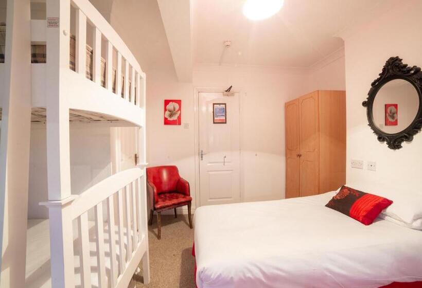 Семейный Номер, The Traxx